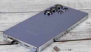 Инсайдер: Samsung Galaxy S26 Ultra перейдёт на зарядку 65 Вт и аккумулятор 5500 мА·ч