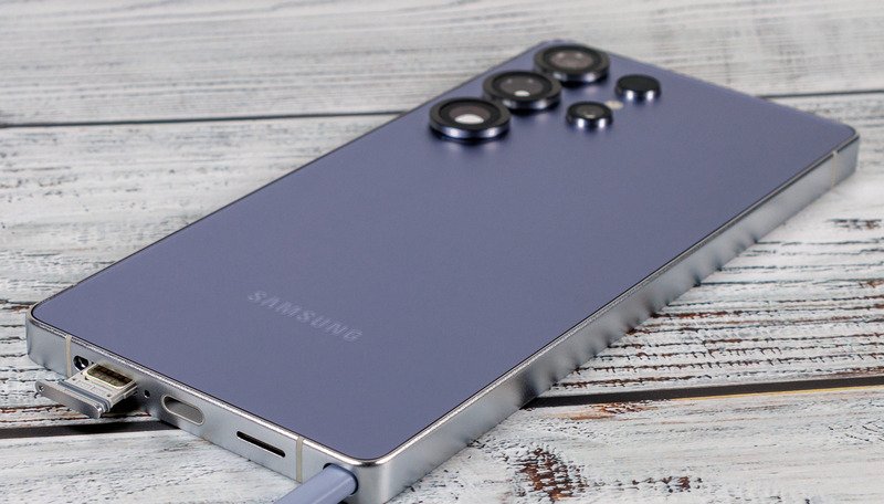 Инсайдер: Samsung Galaxy S26 Ultra перейдёт на зарядку 65 Вт и аккумулятор 5500 мА·ч