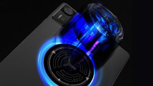Lenovo Legion выпустила магнитный кулер для игровых ноутбуков: до –20 °C и экран с текущей температурой