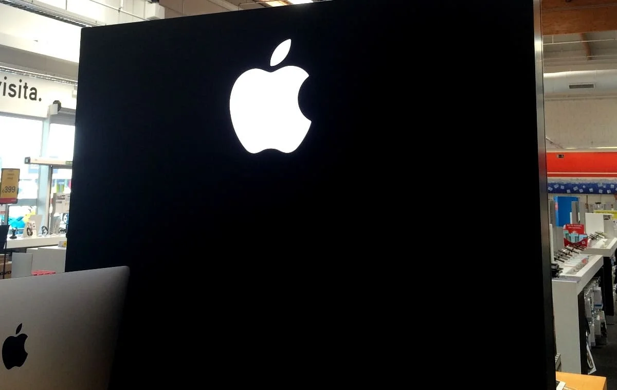 Ярко-оранжевый iPhone 17 Pro: инсайдеры раскрыли смелую палитру и характеристики будущего флагмана