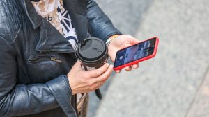 С 1 сентября россияне смогут вернуть смартфон, если на него не ставится RuStore и другие российские приложения