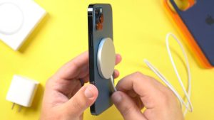 Apple выпустила прошивку 2A168 для 25-ваттной зарядки MagSafe: обновление ставится автоматически