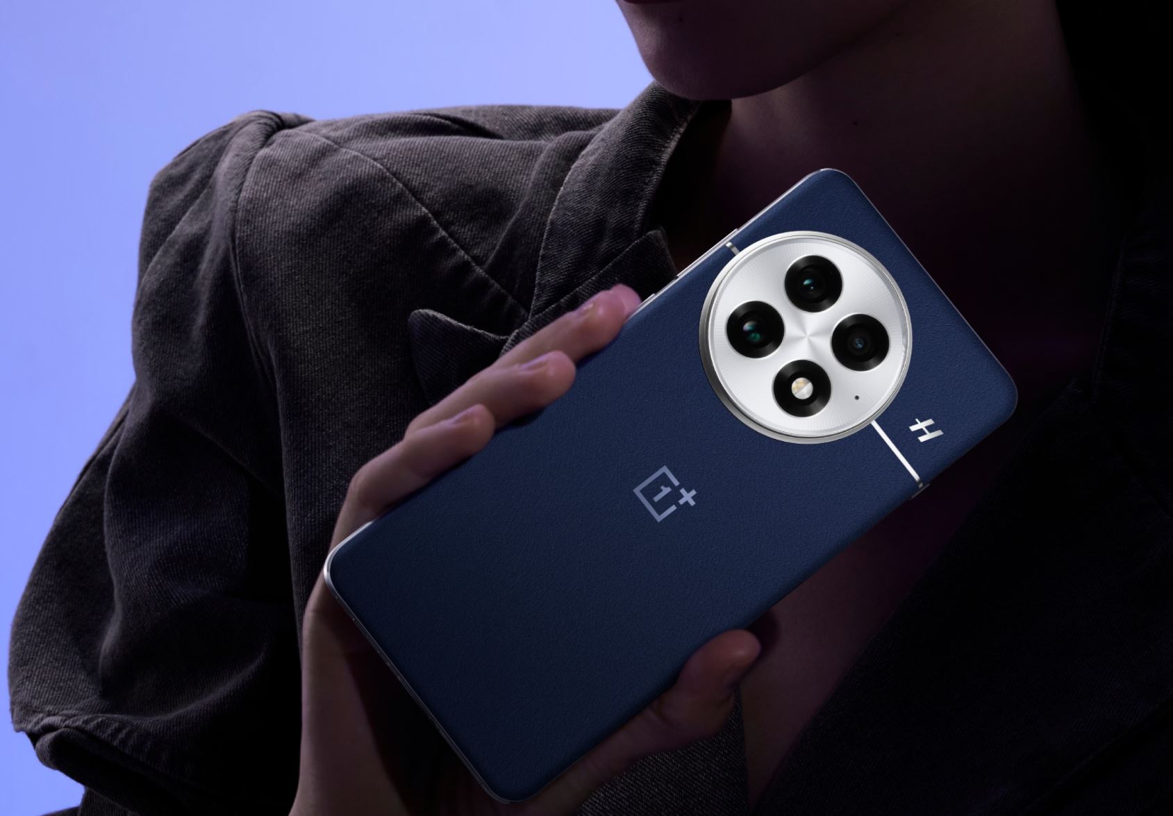 OnePlus 15 c OLED-экраном 165 Гц: первый смартфон бренда с игровыми 165 кадрами в секунду