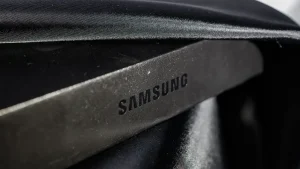 В Хитроу похитили партию из 12 тысяч устройств Samsung — среди них Galaxy Z Fold 7 и Z Flip 7