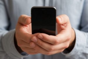 Экстренное обновление iOS 18.6 закрывает критическую уязвимость: МВД России советует обновиться владельцам iPhone XS и новее