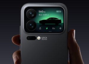 Фотоподборка Xiaomi 17, 17 Pro и 17 Pro Max: второй экран вскоре станет полезнее