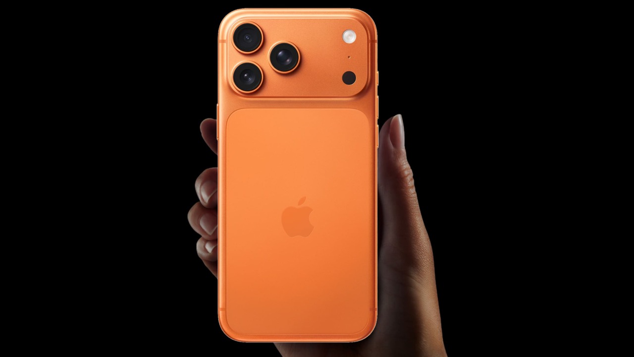 Оранжевый iPhone 17 Pro стал хитом предзаказов в России — 41% покупателей выбрали новый оттенок