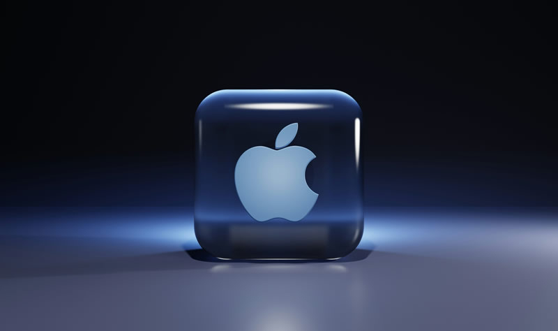 Cerence подала иск на Apple: спор о патентах Siri и клавиатуры может обойтись купертиновцам в миллиарды долларов