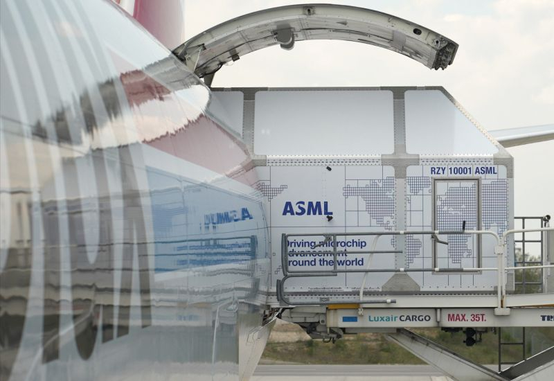 SK Hynix первой внедрила литографический сканер ASML High-NA EUV для серийного выпуска памяти