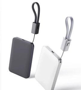 Xiaomi представила пауэрбанк на 20 000 мАч с дисплеем, встроенным USB-C кабелем и зарядкой 67 Вт