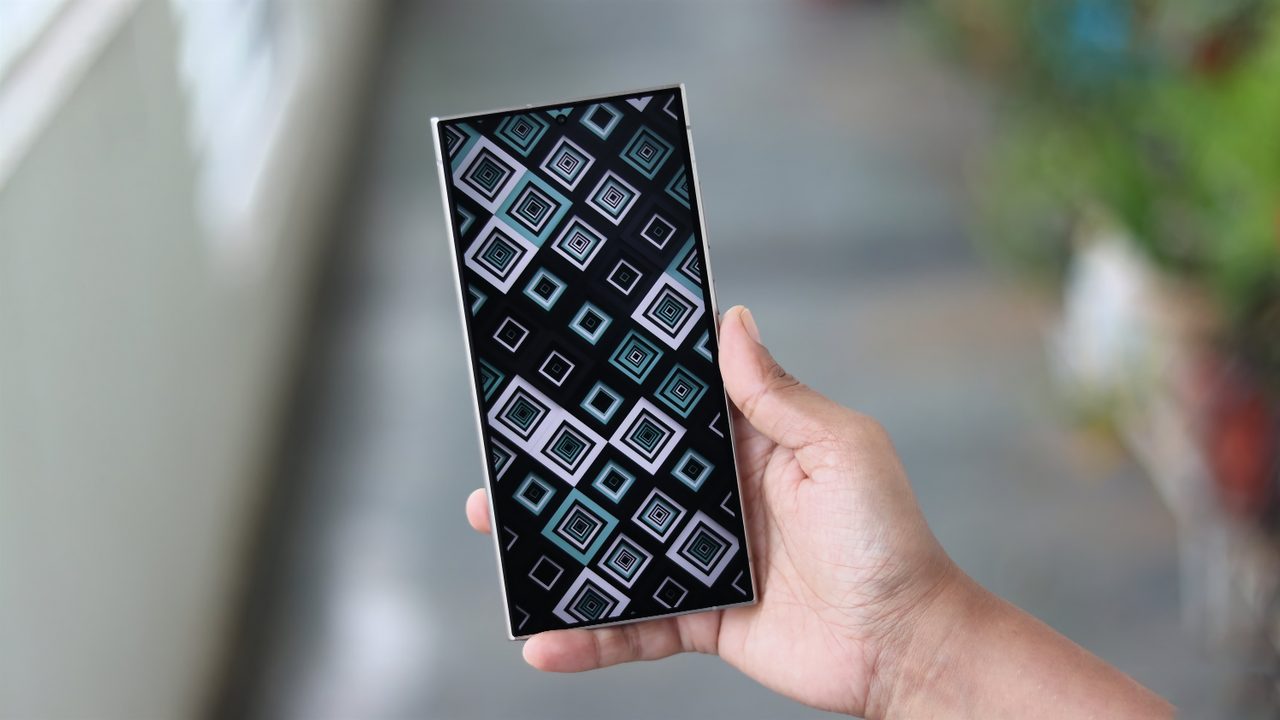 Galaxy S26 Ultra станет первым «обычным» смартфоном Samsung с OLED M14, COE и встроенным Privacy Display