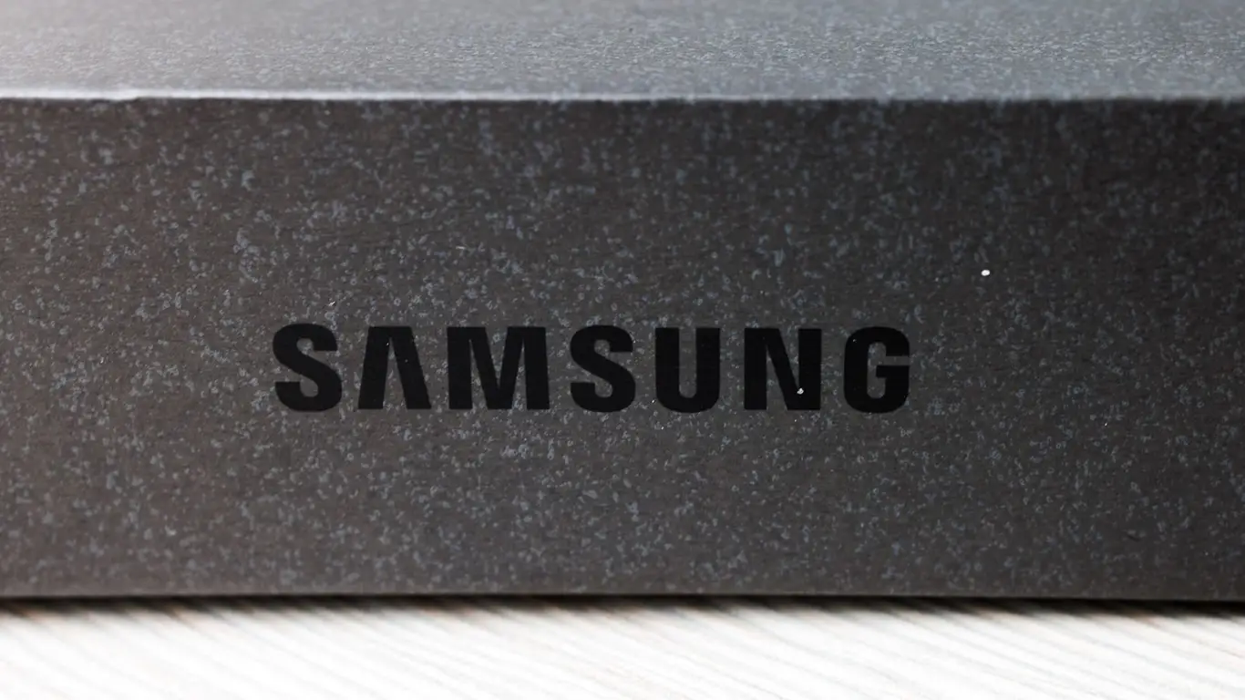 Samsung начала рассылку стабильной One UI 8 на базе Android 16 для серии Galaxy S23