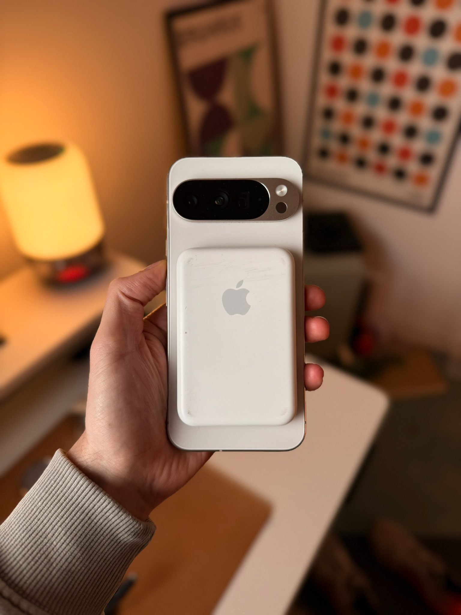 Снятый с производства Apple MagSafe Battery Pack оказался совместимым с Google Pixel 10 Pro XL