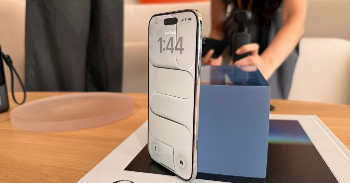 Неделя с iPhone Air: самый тонкий смартфон Apple впечатляет лёгкостью, но жертвует камерами