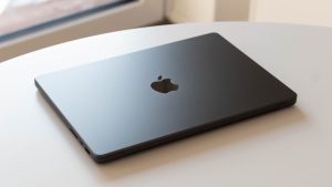 Bloomberg: Apple стартует подготовку к массовому выпуску MacBook Pro и MacBook Air на чипе M5