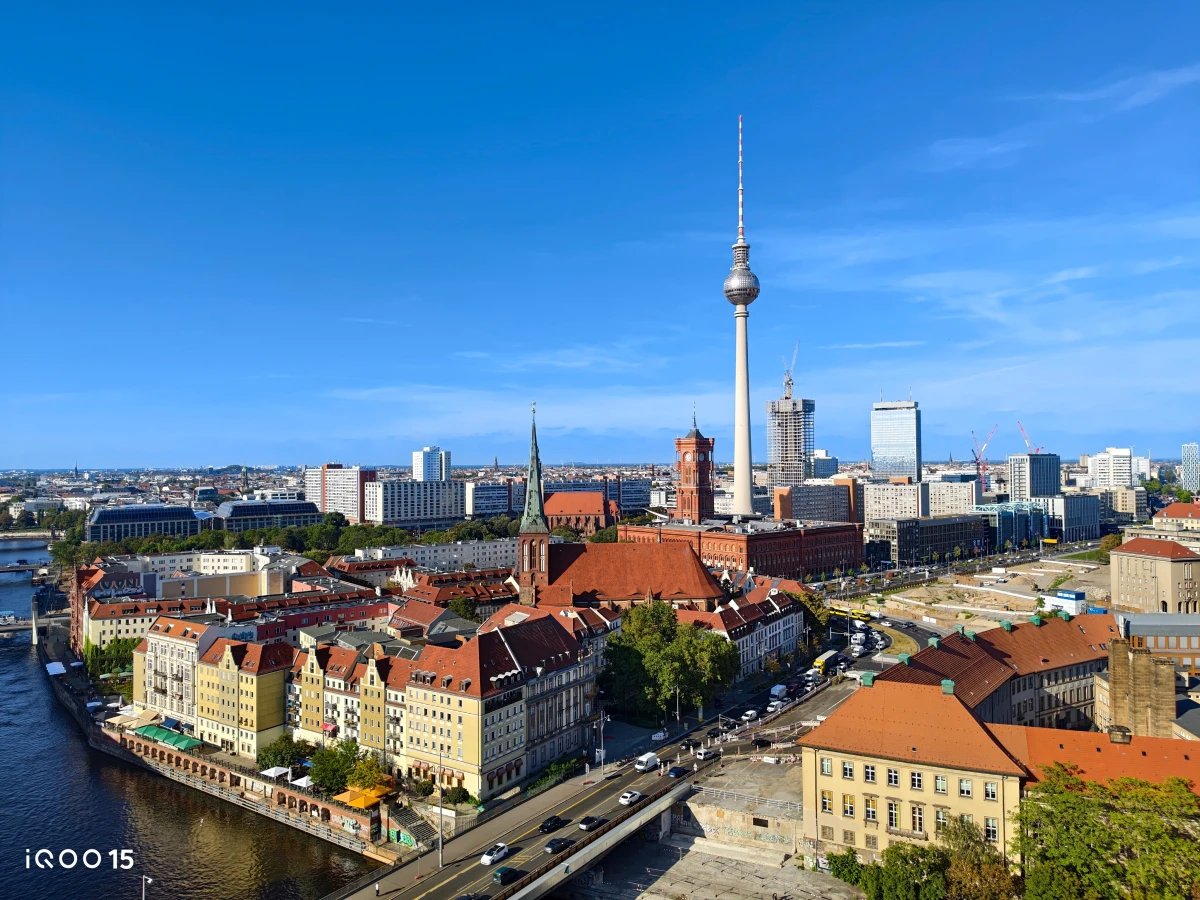 iQOO 15 официально получил 50-Мп перископический телеобъектив – опубликованы первые фото