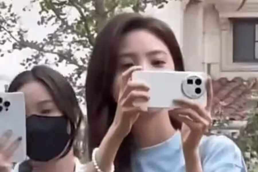 Realme GT 8 Pro показался на новых изображениях: круглый модуль камер, Snapdragon 8 Elite Gen 5 и батарея 8000 мА·ч