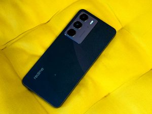 Realme анонсировала смартфон с аккумулятором 10 000 мАч — старт продаж намечен на начало 2026 года