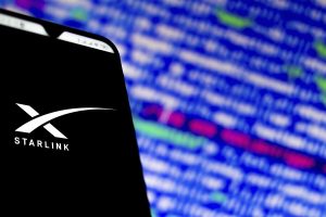 The Information: Apple готовит iPhone 18 Pro к прямому подключению к спутникам Starlink для полноценного 5G