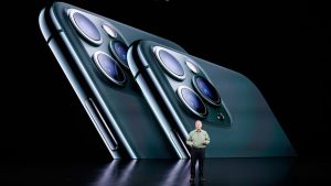 Apple признала iPhone 11 Pro Max и Apple Watch Series 3 «винтажными» – им будут чинить только при наличии деталей