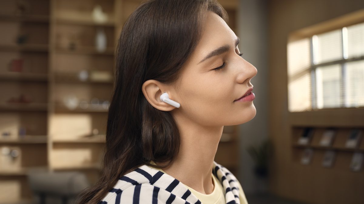 HUAWEI FreeBuds 7i поступили в продажу в России: ANC 4.0, до 35 часов работы и цена 7 999 рублей