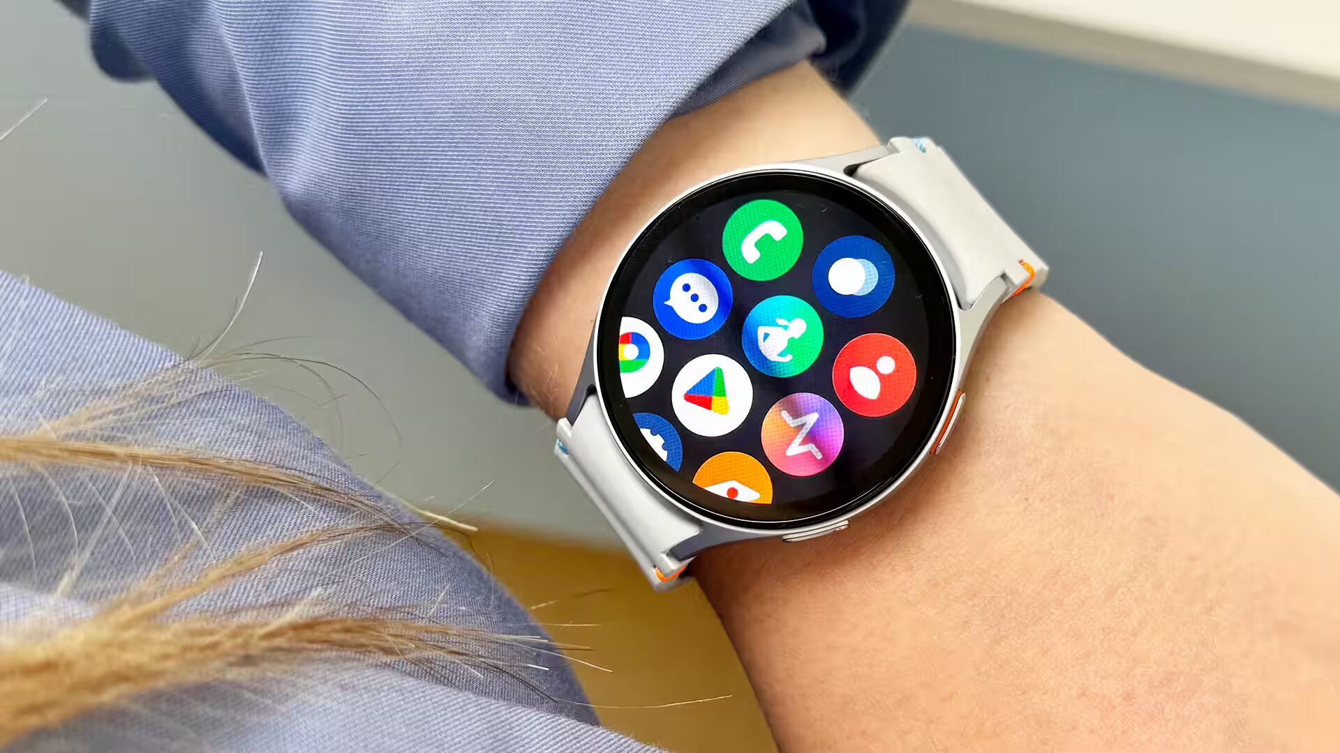 Samsung начала распространять стабильную One UI 8 Watch для Galaxy Watch7