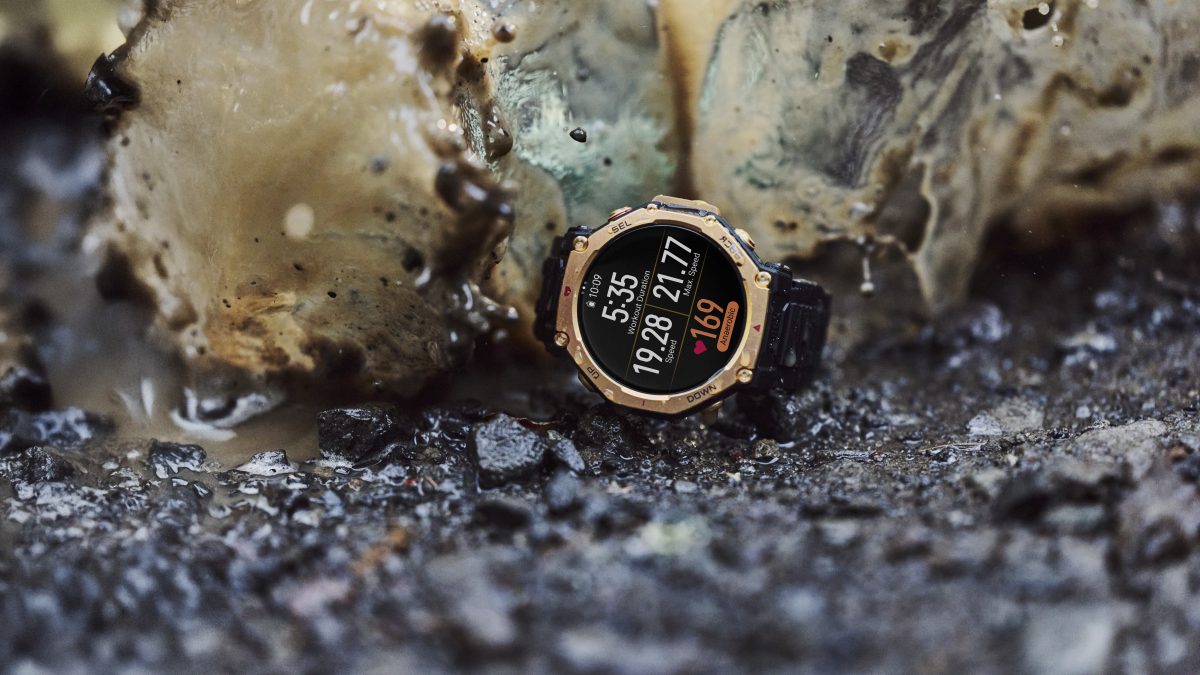 В России стартовали продажи защищённых смарт-часов Amazfit T-Rex 3 Pro с титановым корпусом и автономностью до 25 дней