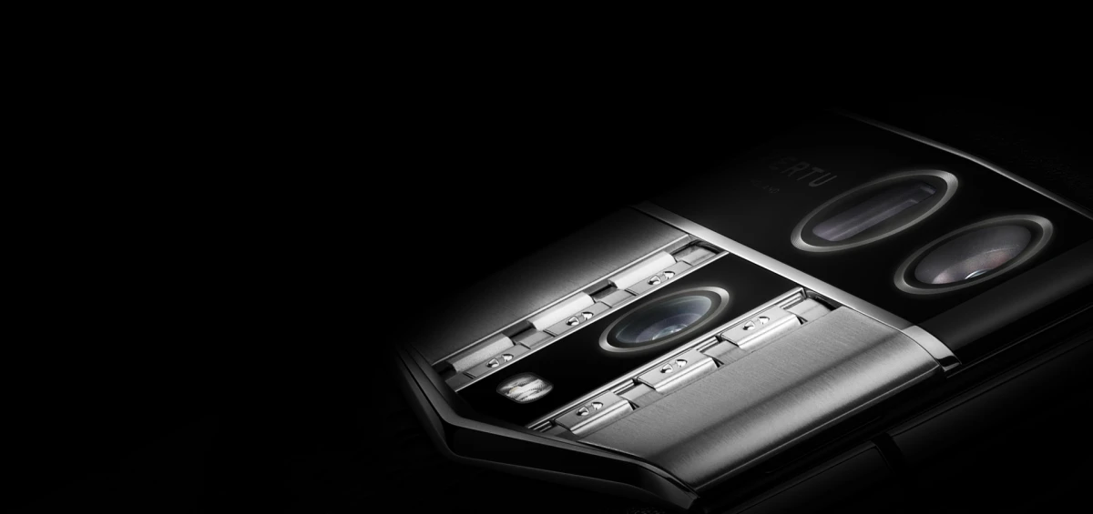 Роскошный Vertu Agent Q показали на утекших рендерах: сапфировый экран, титан и 26 ИИ-агентов