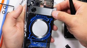 RedMagic 11 Pro выдержал жёсткий тест JerryRigEverything: корпус не гнётся, а жидкостное охлаждение остаётся целым