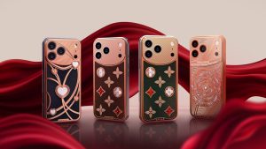 Новогодняя коллекция Caviar Secret Love: представлены праздничные iPhone 17 от 639 тысяч рублей