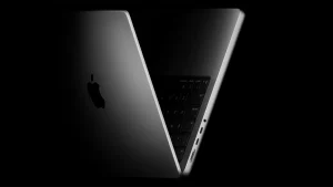 Apple сочла скрип в новом MacBook Pro с чипом M5 «нормой» и отказала в замене