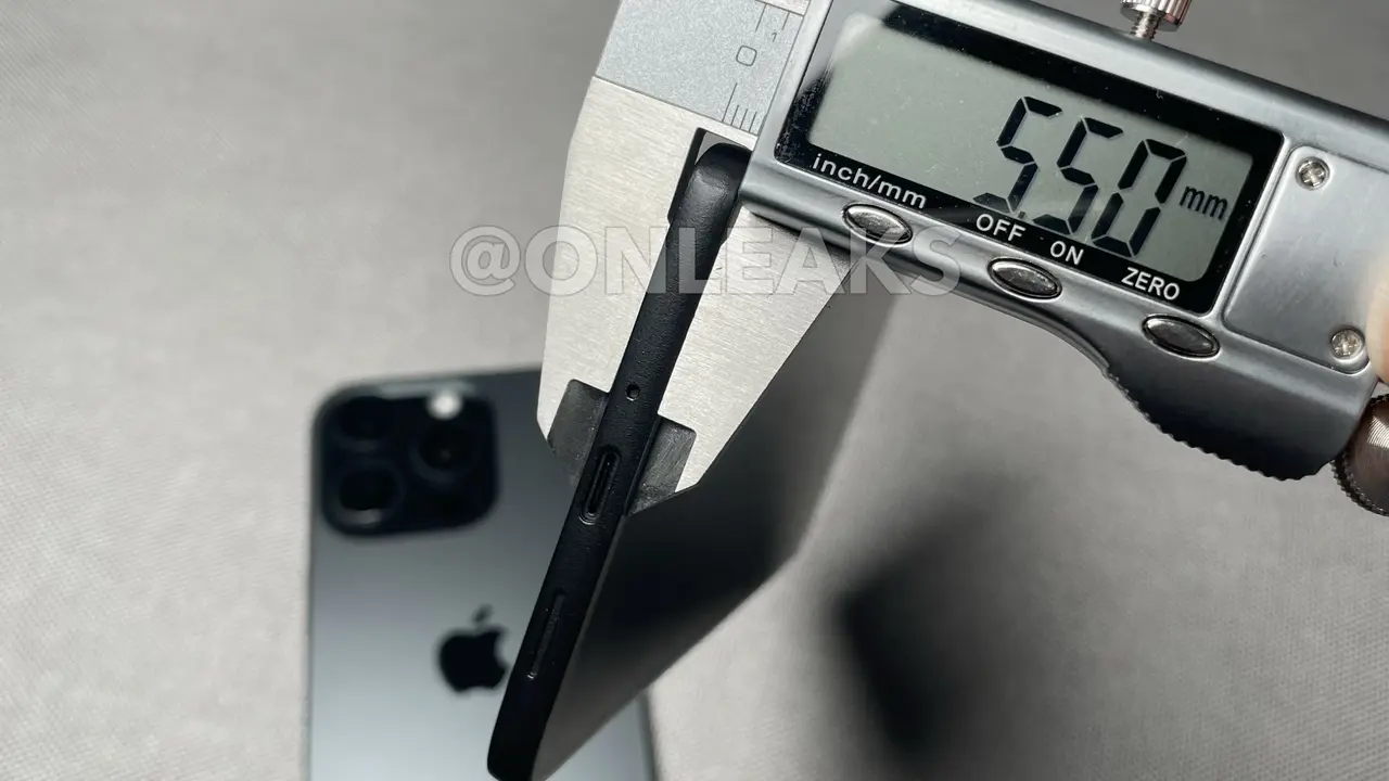 Инсайдер показал живые фото отменённого 5,5-мм смартфона Samsung Galaxy S26 Edge