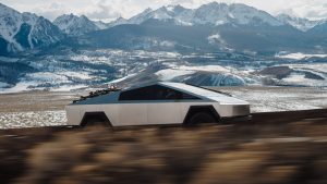 Tesla перенесла релиз FSD V14 для Cybertruck на начало ноября