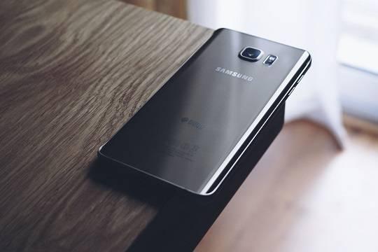 Старые Samsung Galaxy в Австралии лишились возможности дозвона до 000 из-за ошибки ПО