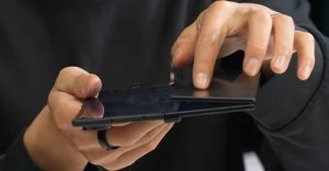 Galaxy Z TriFold испытали на износ: тройной экран выдержал, шарниры сдались раньше 200 000 сгибаний