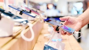 «М.Видео»: бюджетный Realme Note 60X возглавил осенний рейтинг смартфонов в России