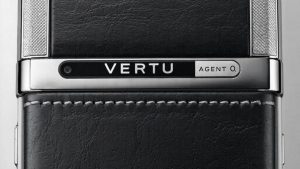 Названы самые необычные смартфоны 2025 года: от Vertu Agent Q до телефона с батареей 33000 мАч