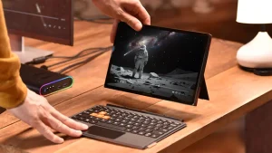 OneXPlayer X1 засветилась с Intel Panther Lake: первая портативная консоль на новой платформе