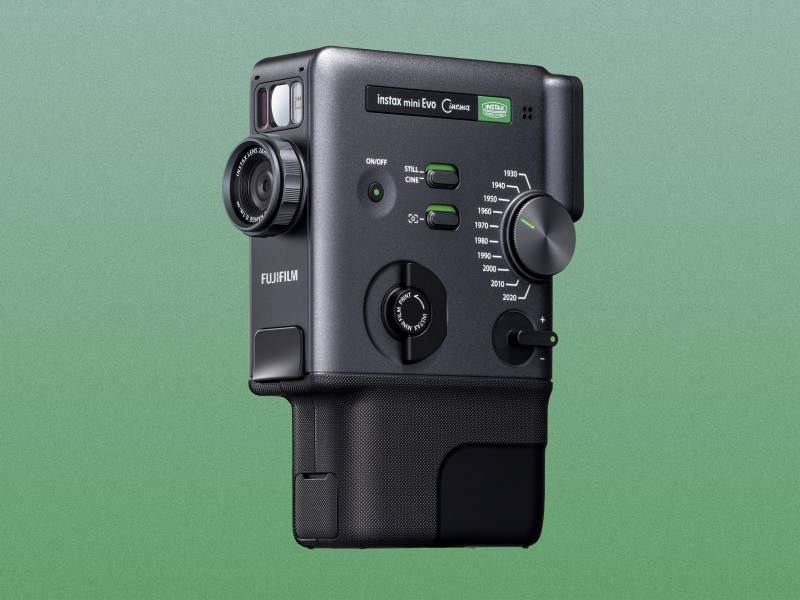 Fujifilm представила гибридную камеру Instax Mini Evo Cinema с «кинематографическими эпохами»