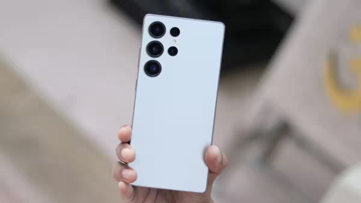 Galaxy S26 Ultra получит 10‑битный AMOLED-дисплей с пиксельной защитой и ускоренной зарядкой