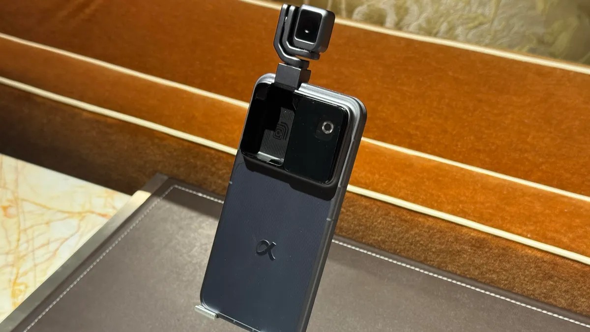 Honor Magic 8 RSR Porsche Design: экстремальный флагман c 24 Гб ОЗУ и мощным ИИ