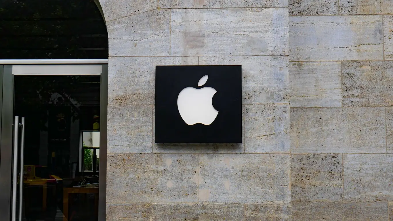 Apple готовит компактный и самый доступный MacBook с чипом A18 Pro — релиз ожидается в 2026 году