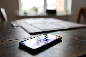 Apple согласилась на двукратное подорожание памяти ради приоритета для iPhone 17