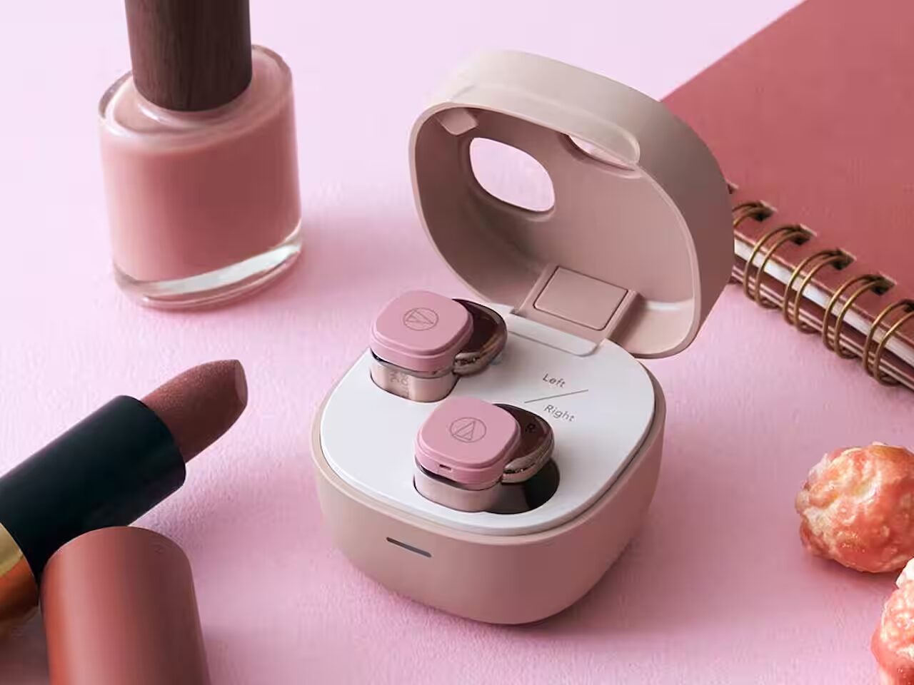 Audio-Technica представила сверхлёгкие TWS-наушники ATH-SQ1TW2NC с ANC и защитой IPX5