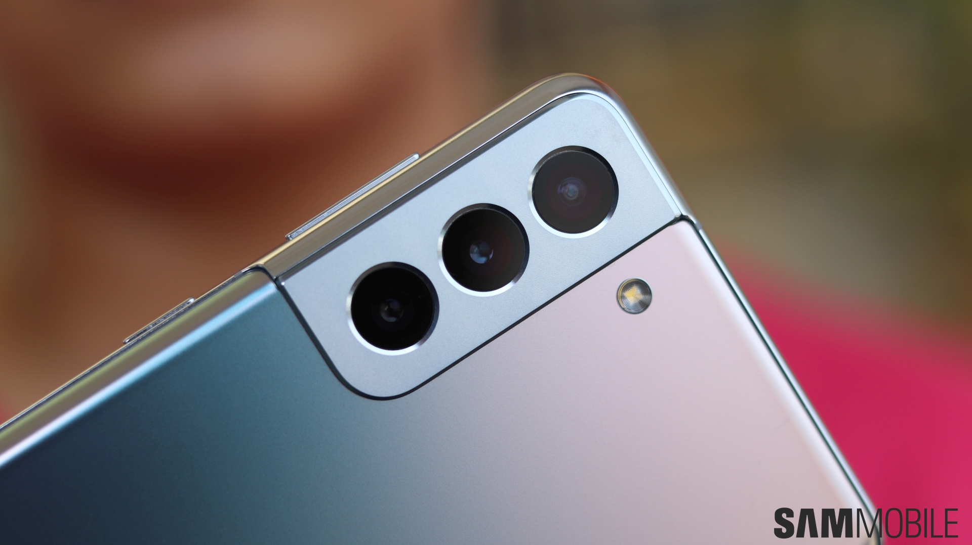 Samsung завершила полную программную поддержку серии Galaxy S21