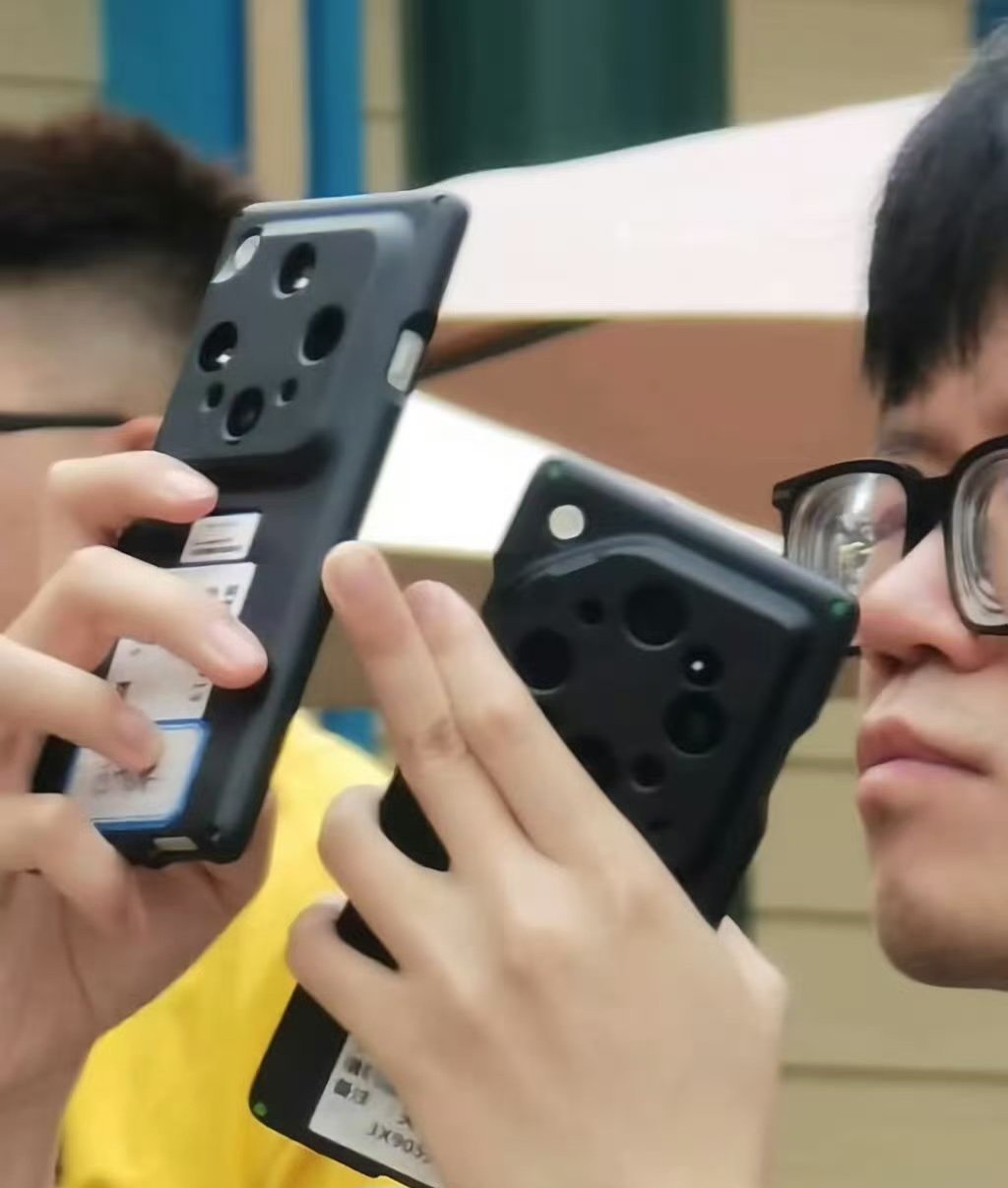 Живые фото Oppo Find X9 Ultra подтвердили круглый блок камер и продвинутый зум