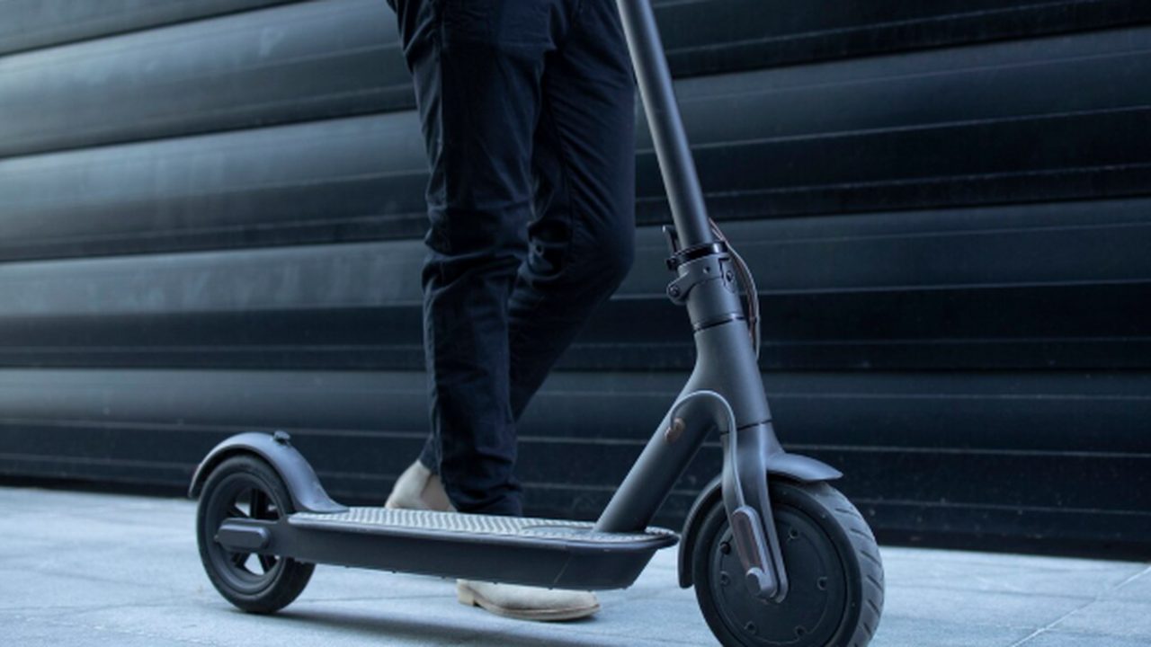 Xiaomi представила электросамокат Electric Scooter 6 Ultra с запасом хода до 75 км