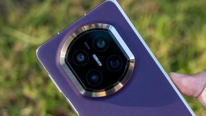 Huawei выпустила мартовское обновление EMUI для Mate X7 и серии Pura 70