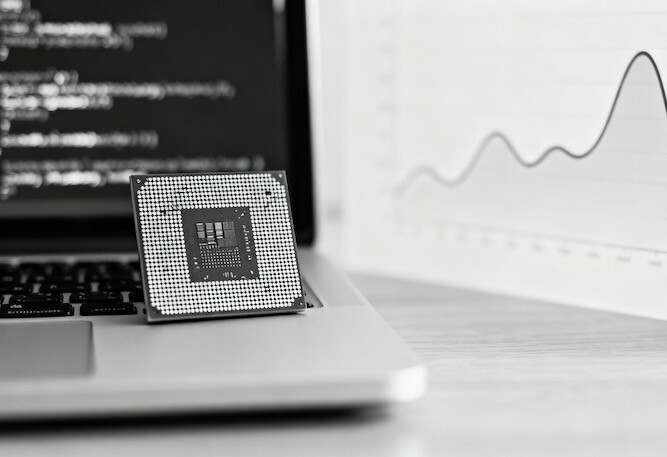 Asus представила две версии GeForce Prime RTX 5080 EVO без испарительной камеры