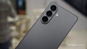 Samsung Galaxy S26 получили встроенный режим веб‑камеры для ПК через USB